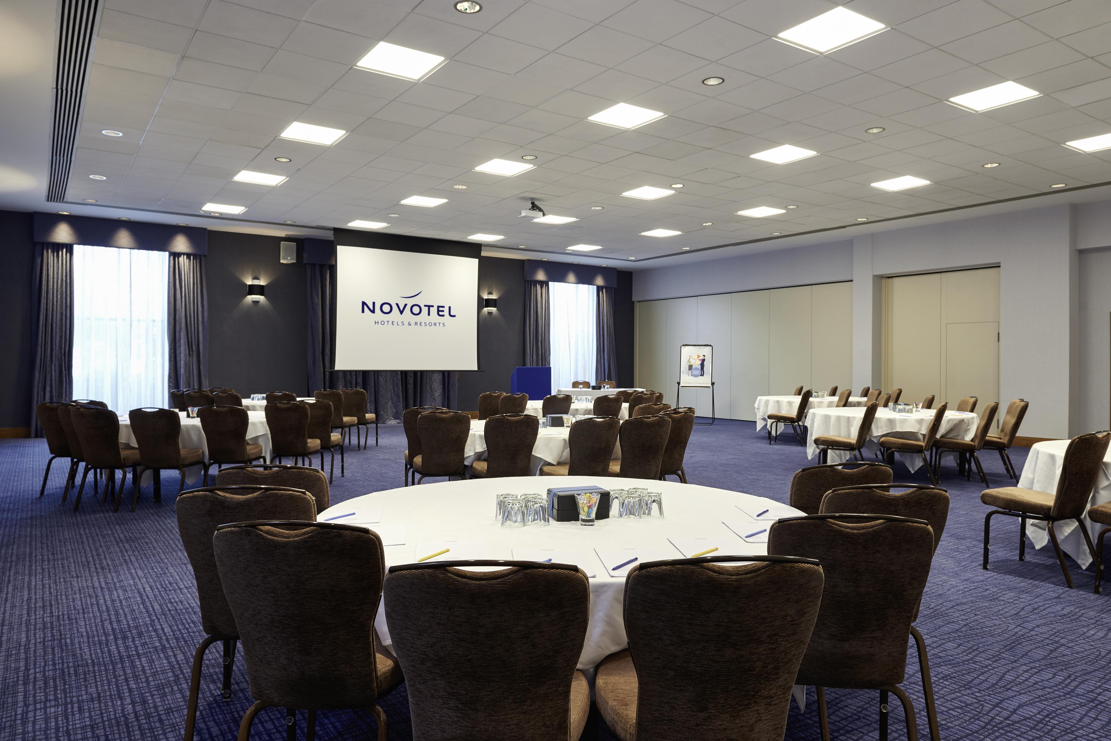 Novotel London Stansted Airport Stansted Mountfitchet Dış mekan fotoğraf
