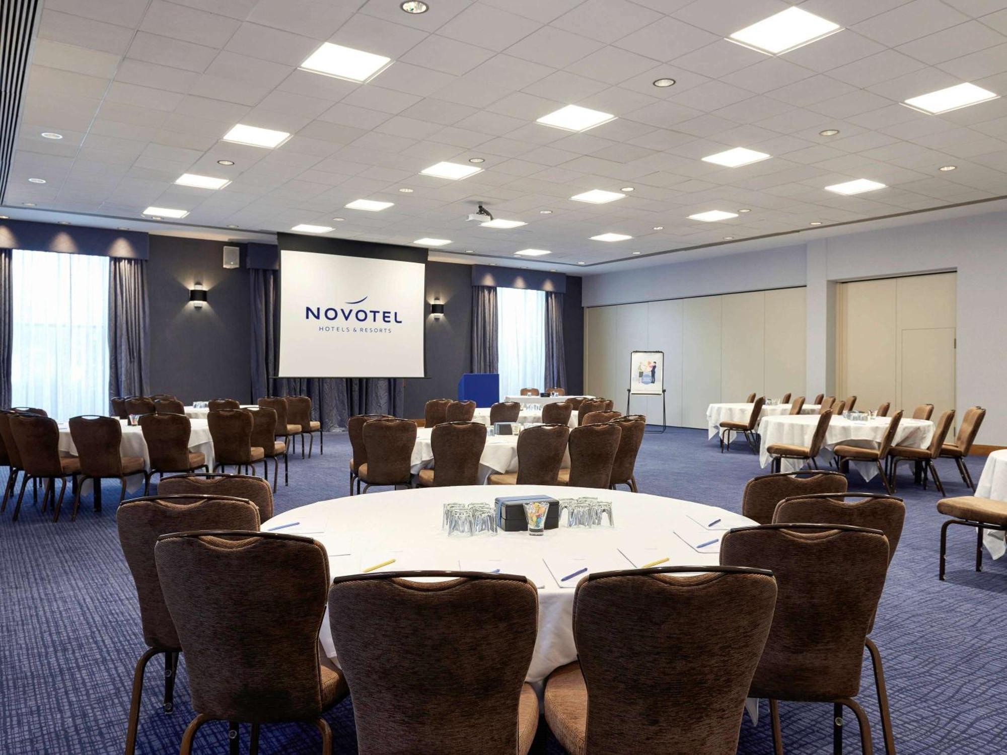 Novotel London Stansted Airport Stansted Mountfitchet Dış mekan fotoğraf