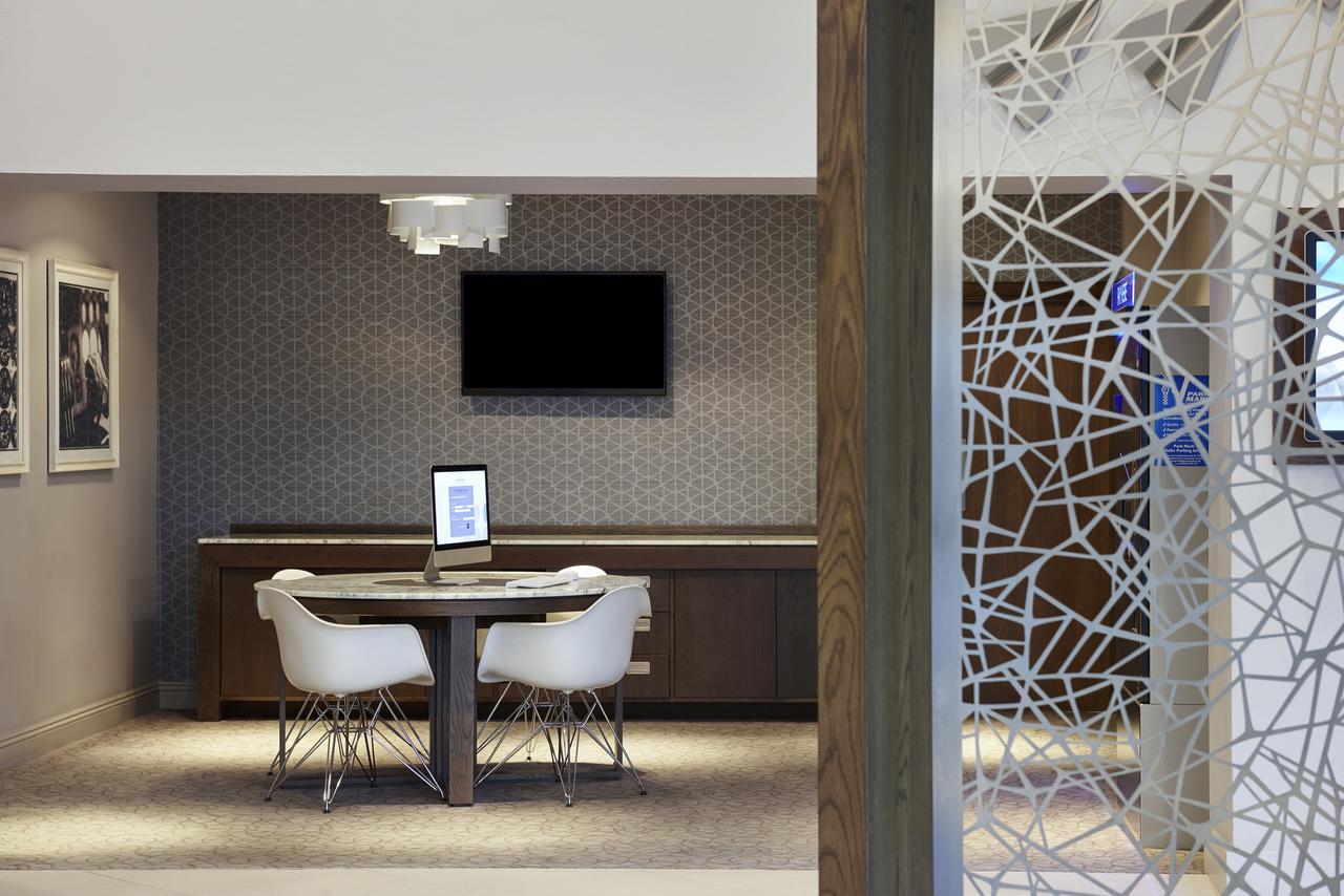 Novotel London Stansted Airport Stansted Mountfitchet Dış mekan fotoğraf
