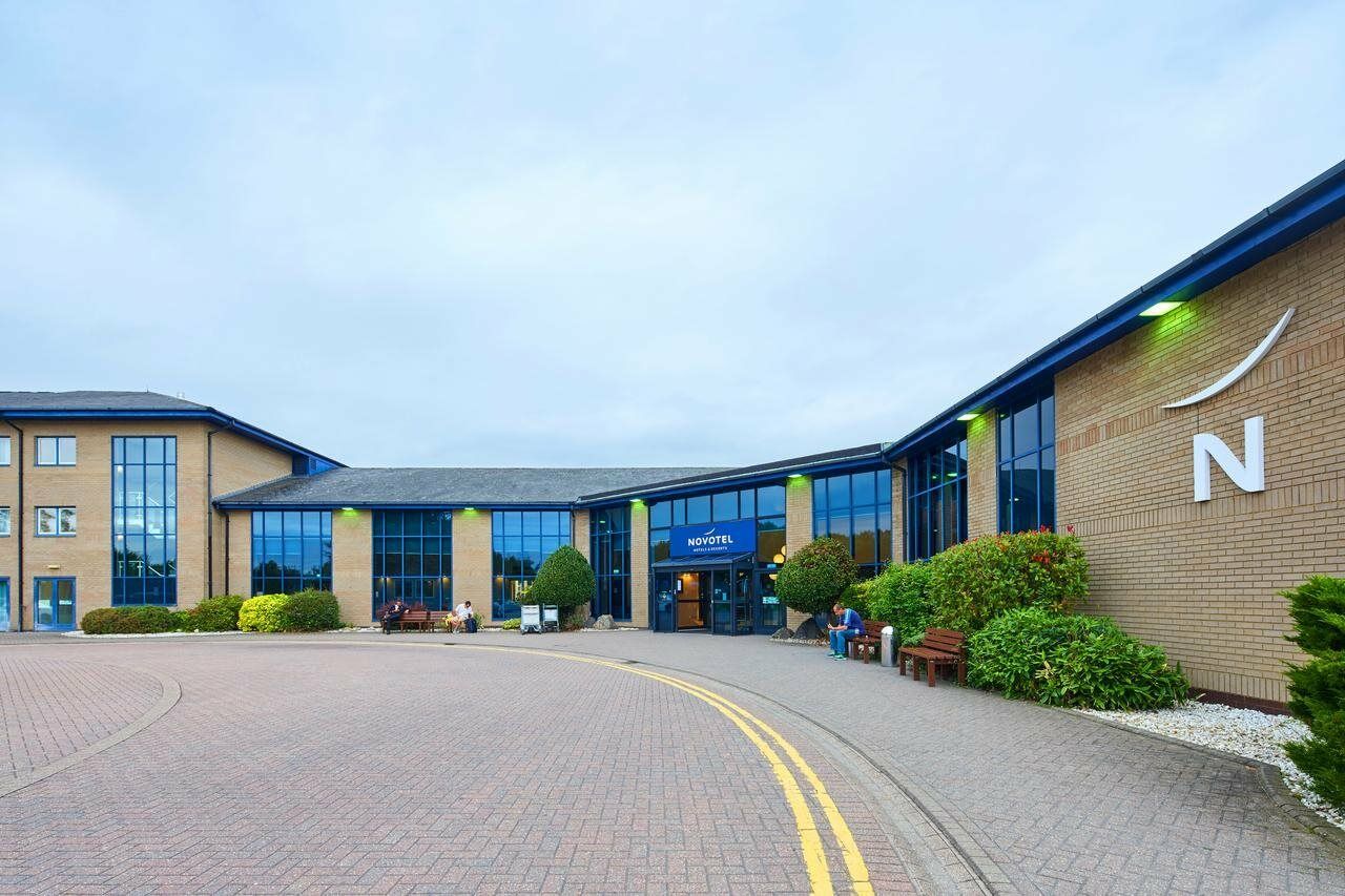 Novotel London Stansted Airport Stansted Mountfitchet Dış mekan fotoğraf