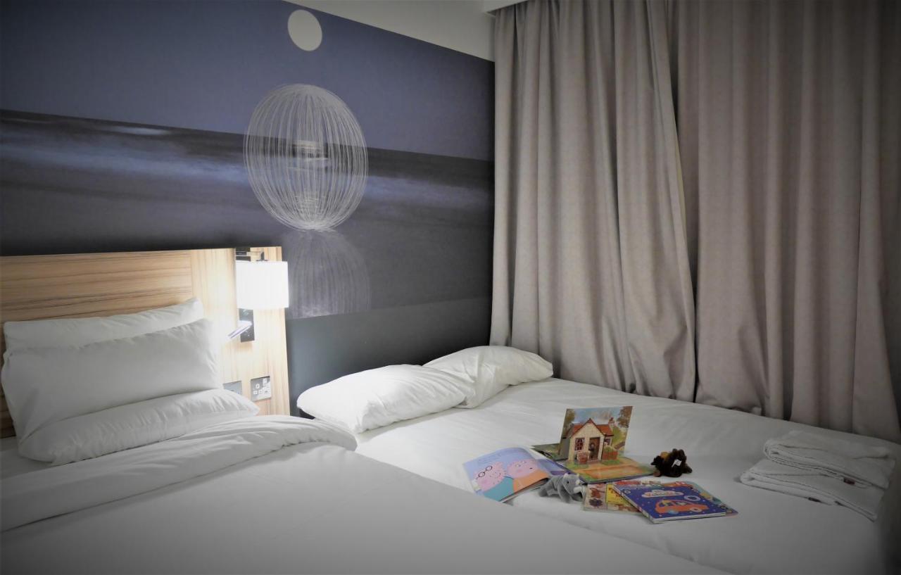 Novotel London Stansted Airport Stansted Mountfitchet Dış mekan fotoğraf